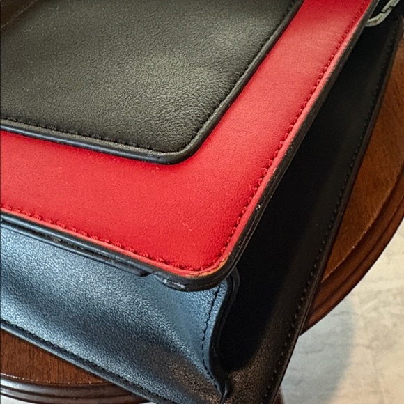 Aldo Color block satchel shoulder/cross body bag vegan leather red white black - Picture 13 of 16